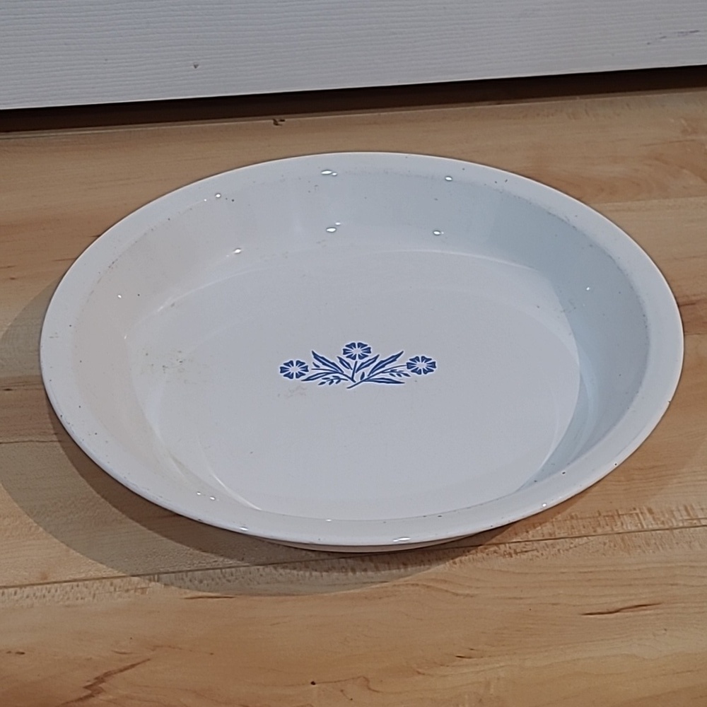 Corning ware cornflower pie plate p-309